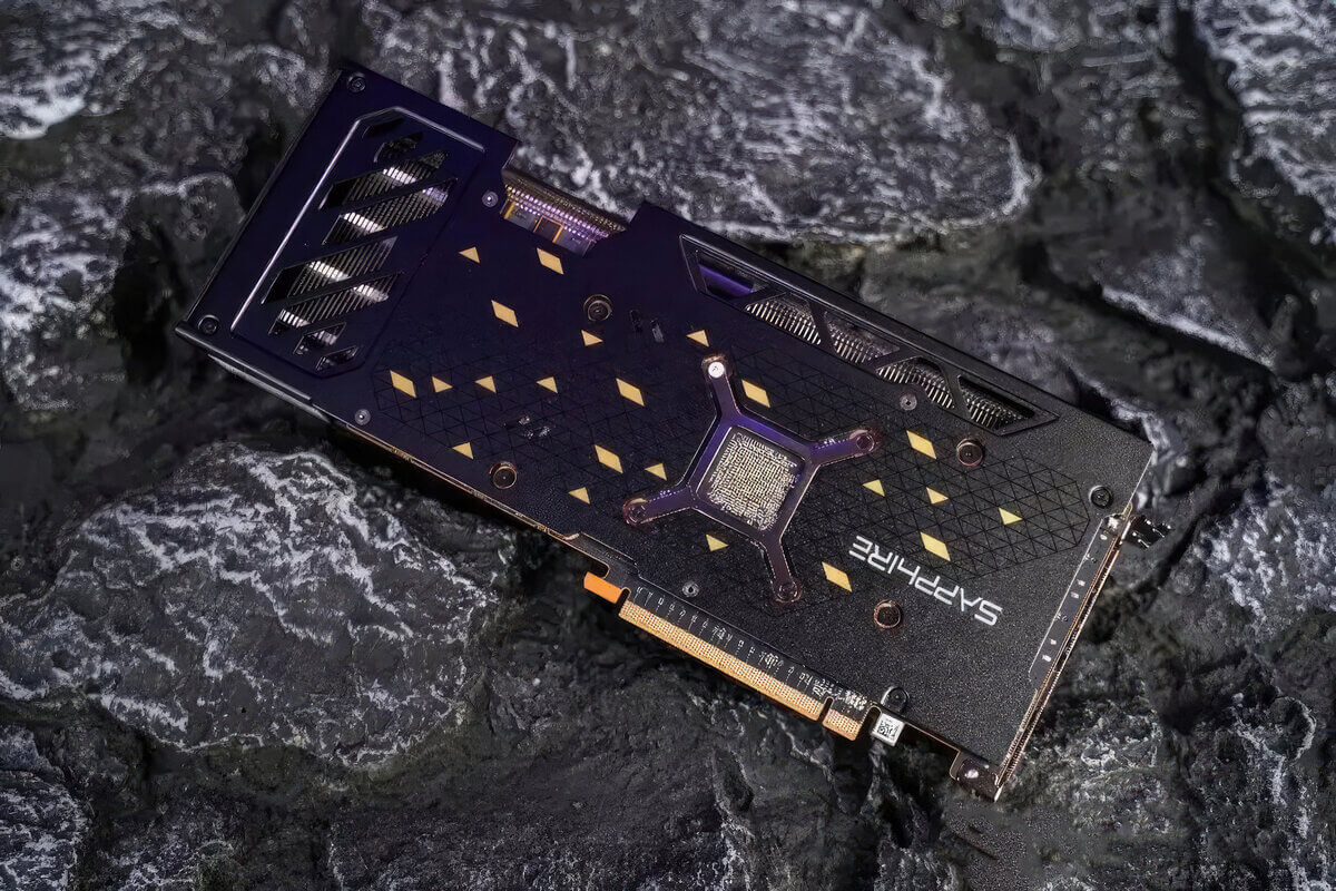 Sapphire ra mắt Radeon RX 6750 GRE 12GB Black Diamond