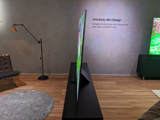 Samsung giới thiệu TV QLED không viền