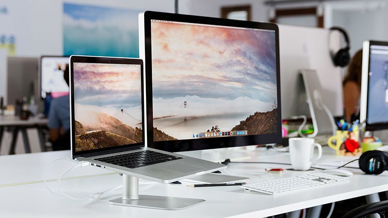Apple đã “khéo léo” che notch của MacBook Pro 2021 bằng hình nền -  Fstudiobyfpt.com.vn