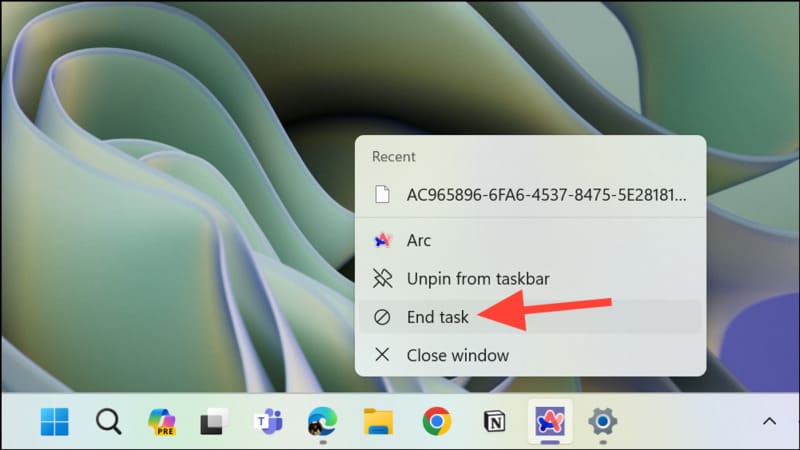 kích hoạt tính năng End Task trên thanh Taskbar