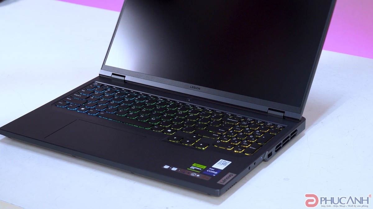 review Lenovo Legion Gaming 5 Pro 16IRX9 83DF0047VN