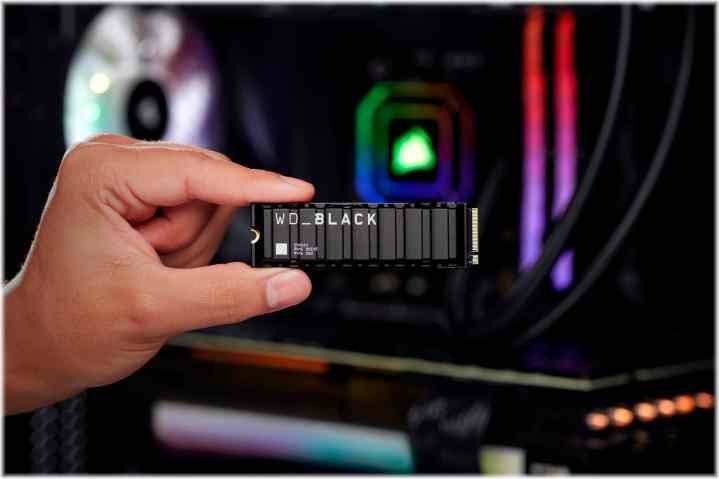 4. Các loại kích thước và giao tiếp phổ biến của NVMe SSD