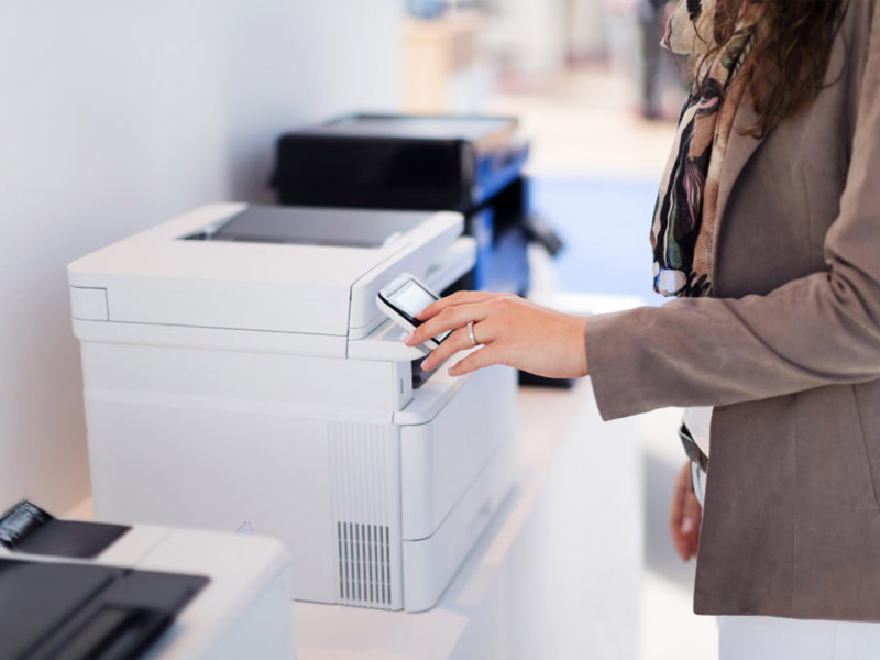 Máy in đa năng: Với máy in đa năng, bạn có thể in, sao chụp, quét và fax trong một thiết bị vô cùng tiện lợi. Hãy tưởng tượng những tài liệu chất lượng cao và đa dạng có thể được sản xuất chỉ bằng một thiết bị duy nhất!
